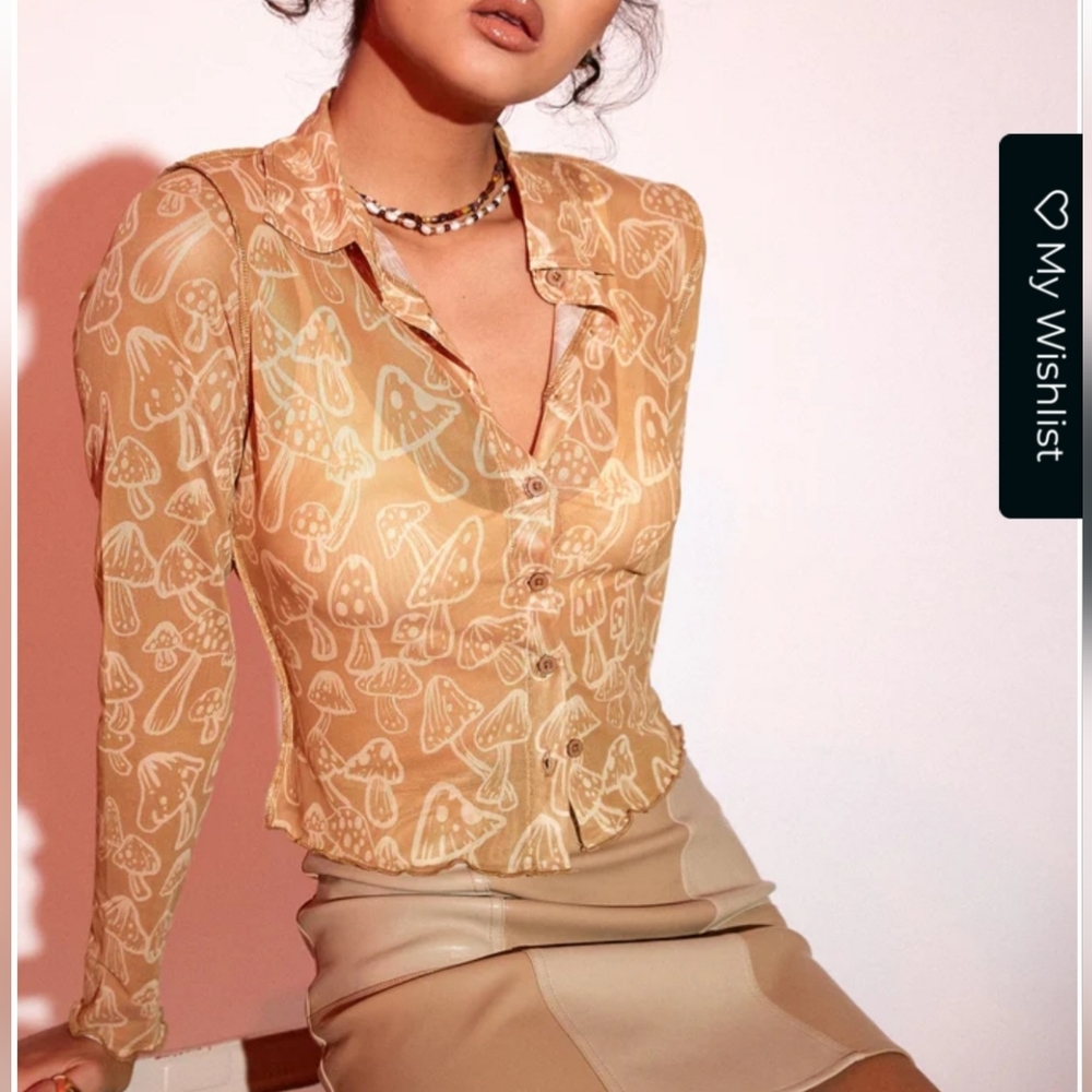 Motel Rocks Keyla Shirt In Tan Mushroom size Large